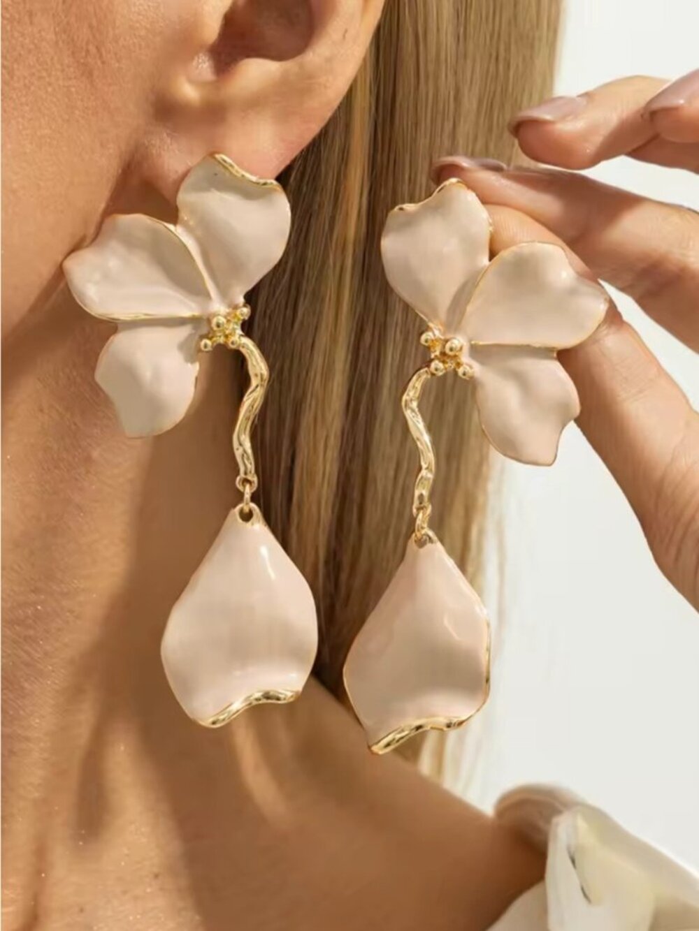 Champagne Ivory Floral Drop Earrings